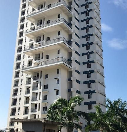 Laurent & Benon Suites, Νάβι Μουμπάι Εξωτερικό φωτογραφία