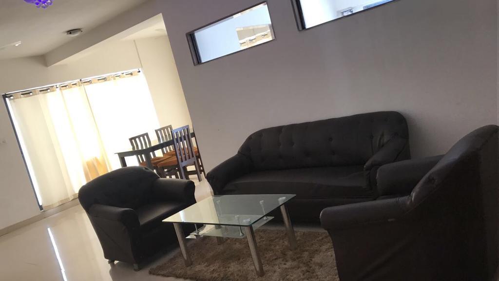 Laurent & Benon Suites, Νάβι Μουμπάι Εξωτερικό φωτογραφία