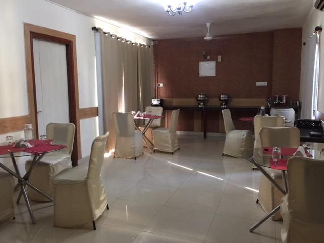 Laurent & Benon Suites, Νάβι Μουμπάι Εξωτερικό φωτογραφία
