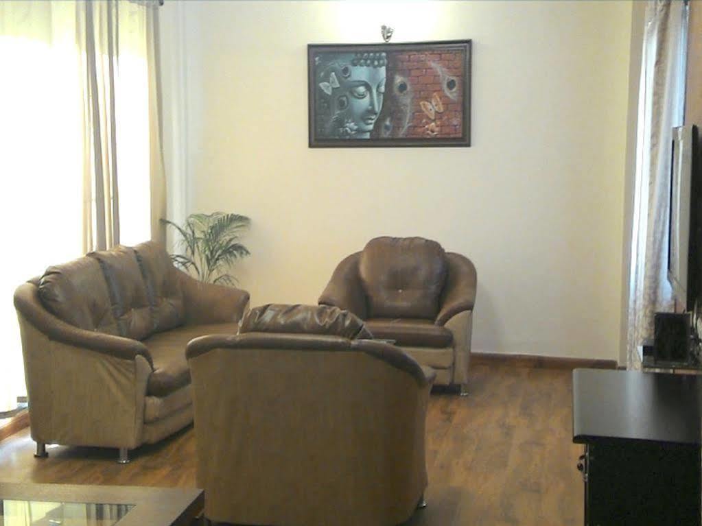 Laurent & Benon Suites, Νάβι Μουμπάι Εξωτερικό φωτογραφία